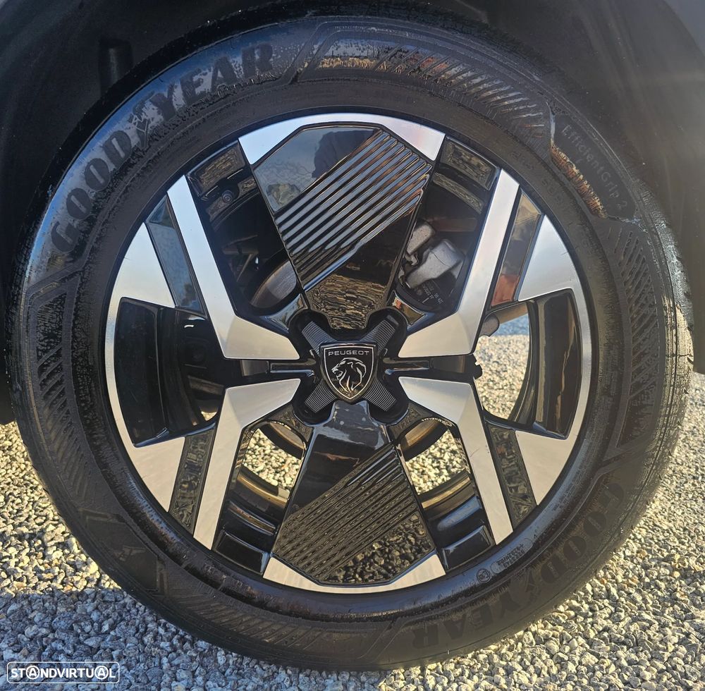Peugeot 2008 1.2 PureTech Allure - 16