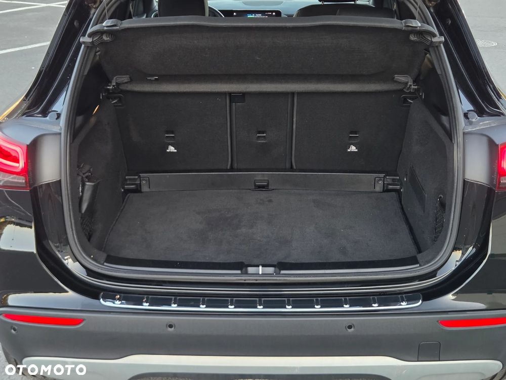 Mercedes-Benz GLA 200 Business Edition - 27