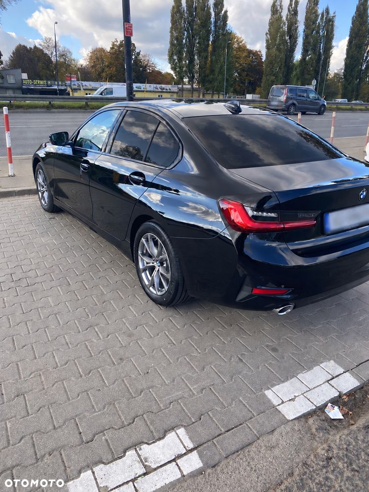 BMW Seria 3 318i Sport Line - 3