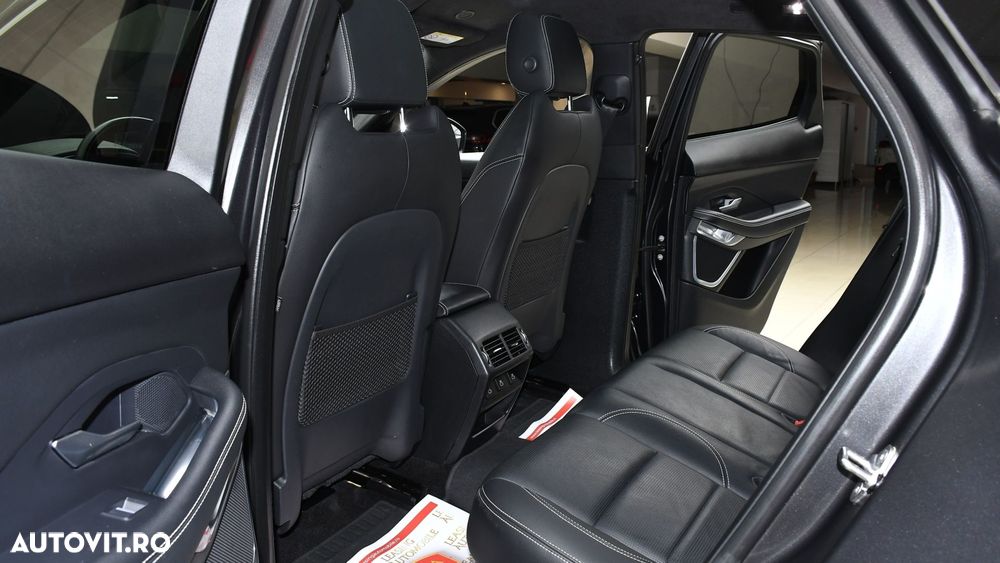 Jaguar E-Pace P300e AWD R-Dynamic HSE - 13