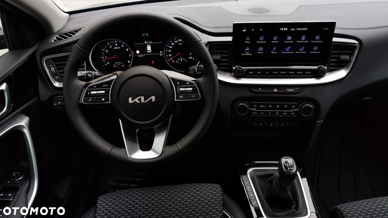 Kia Ceed - 14