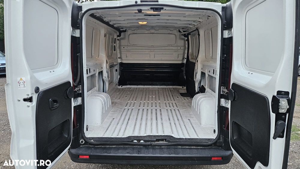 Renault Trafic - 21