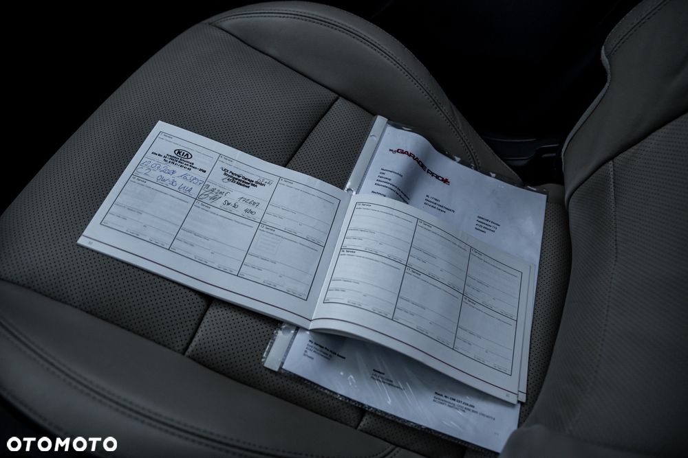 Kia Carens 1.7 CRDi L 7os - 39