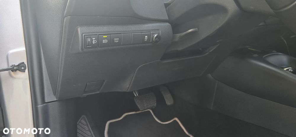 Toyota Corolla 1.8 Hybrid Comfort - 12