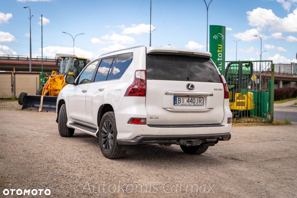 Lexus GX - 10