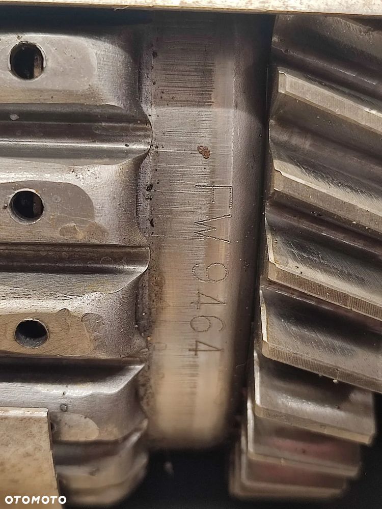 Kosz przedniego napędu 323228A1 McCORMICK MTX 150 - 11