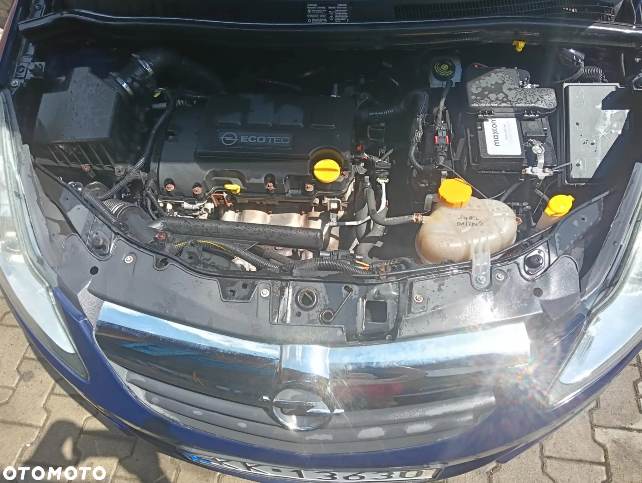 Opel Corsa 1.4 16V Cosmo - 9