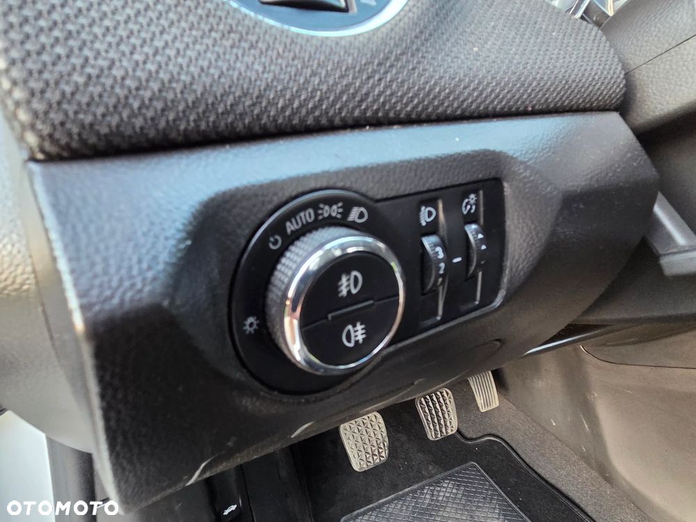 Chevrolet Cruze 1.8 LTZ+ - 17
