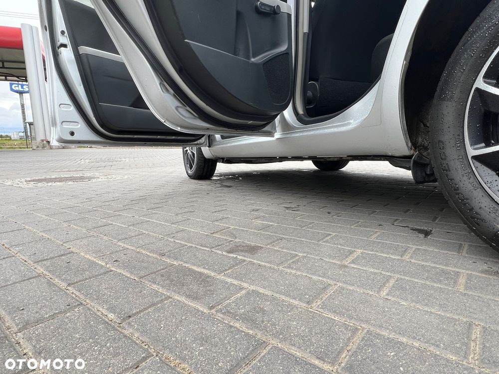 Toyota Yaris 1.4 D-4D Luna - 11
