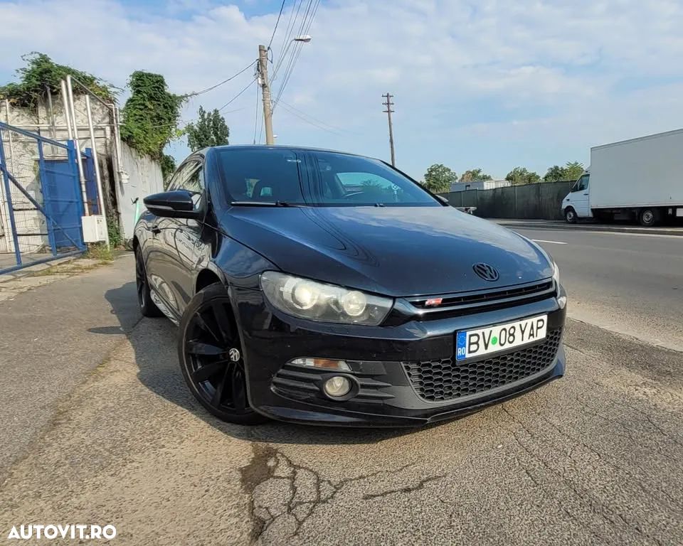Volkswagen Scirocco 2.0 TDI DPF DSG - 1