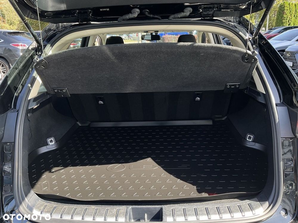 Lexus NX 300h Elegance AWD - 29