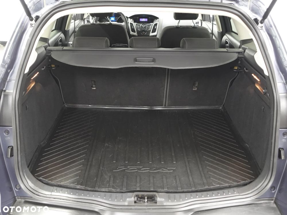 Ford Focus - 23