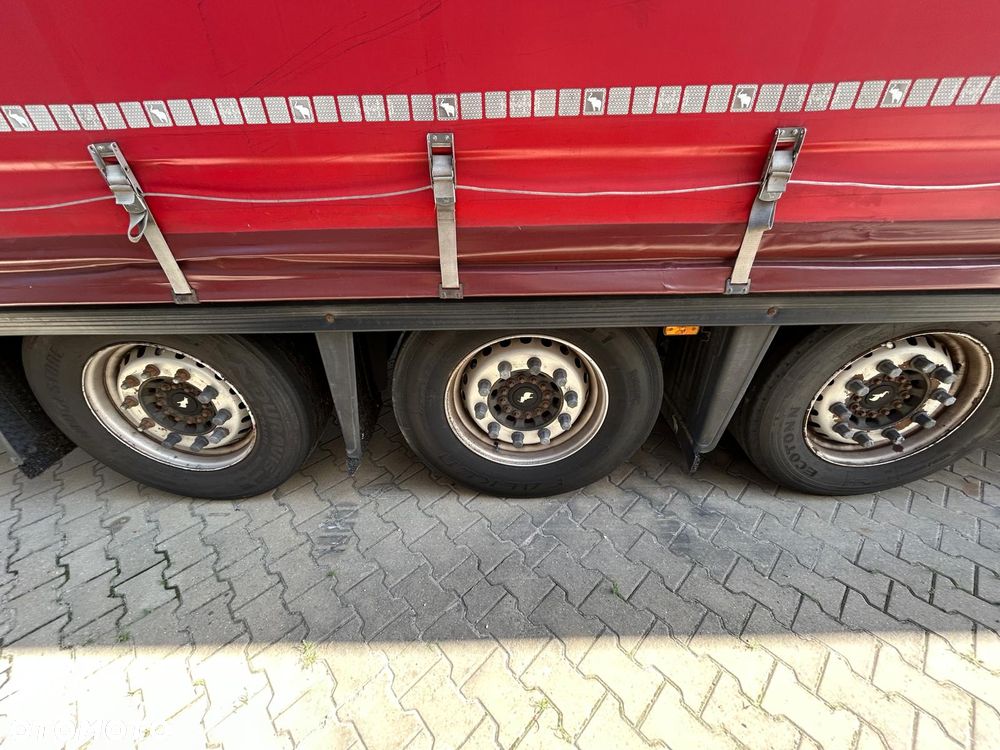 Schmitz Cargobull SCS Mega Varios; dach podnoszony; koła 385/55 R22,5 - 11