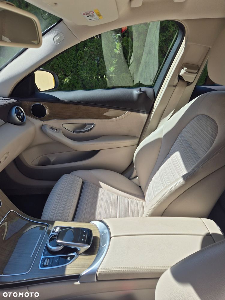 Mercedes-Benz Klasa C 180 7G-TRONIC - 12