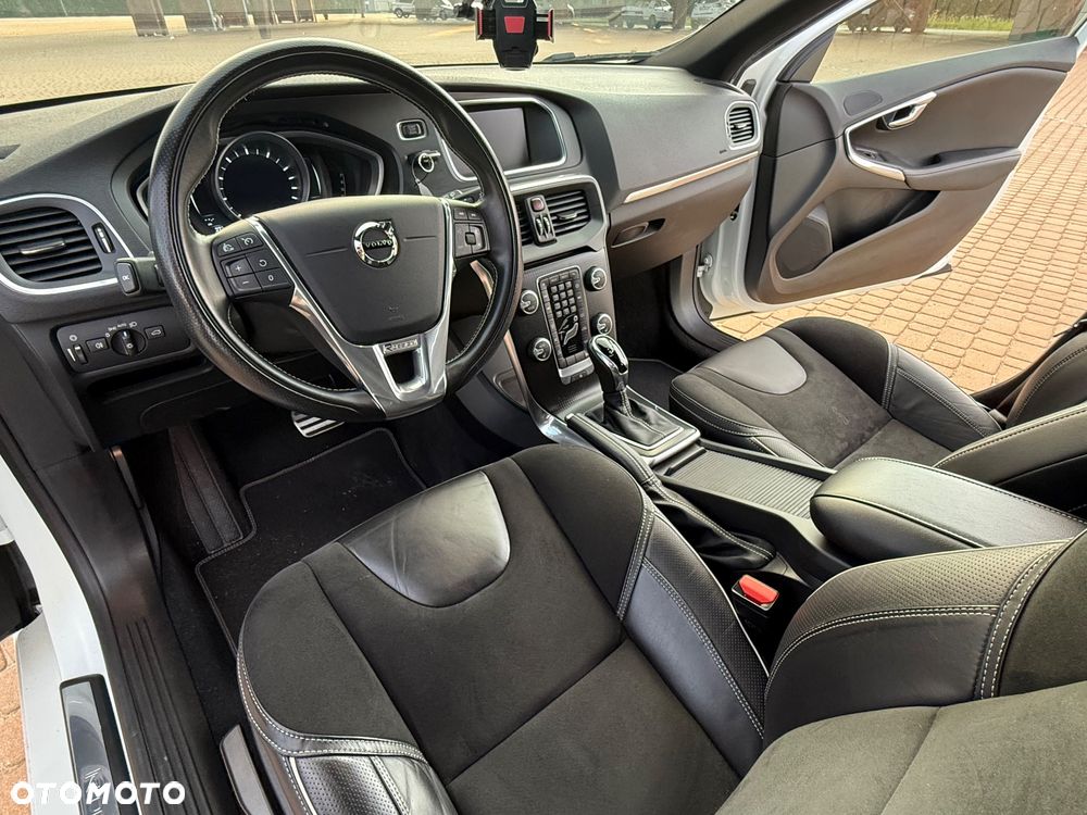 Volvo V40 T3 Drive-E R-Design Momentum - 7