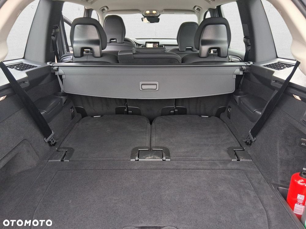 Volvo XC 90 - 18