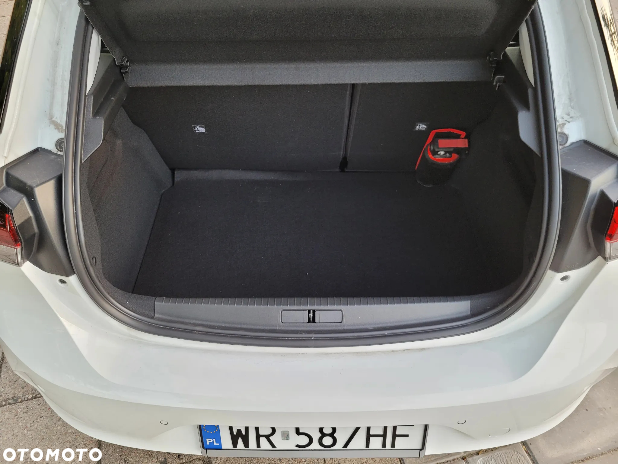 Opel Corsa 1.2 Elegance S&S - 27