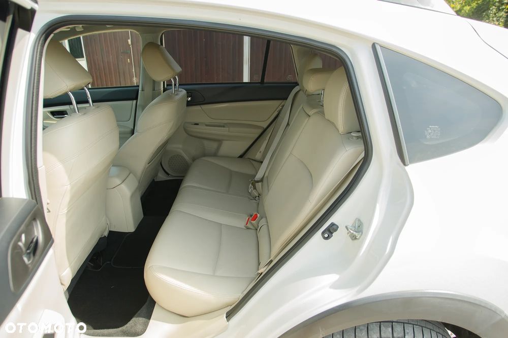 Subaru XV 2.0i Lineartronic Exclusive + - 21
