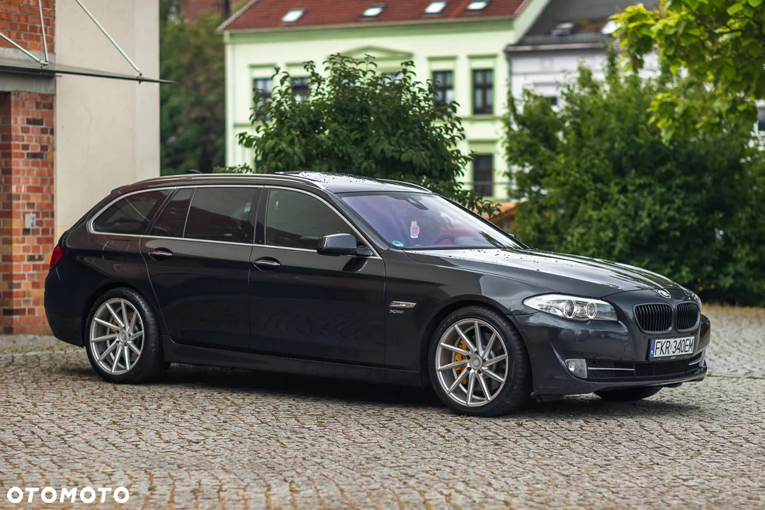 BMW Seria 5 530d xDrive - 8
