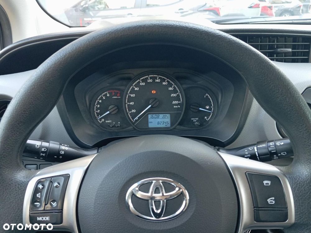 Toyota Yaris - 14