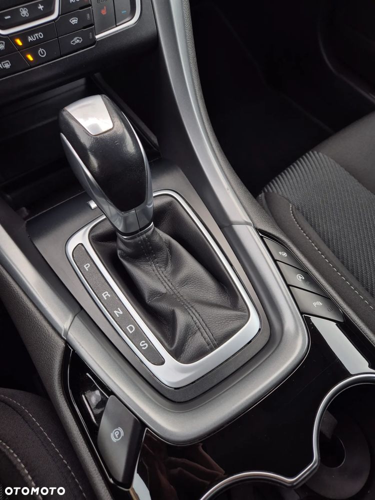 Ford Mondeo 2.0 TDCi Titanium PowerShift - 14