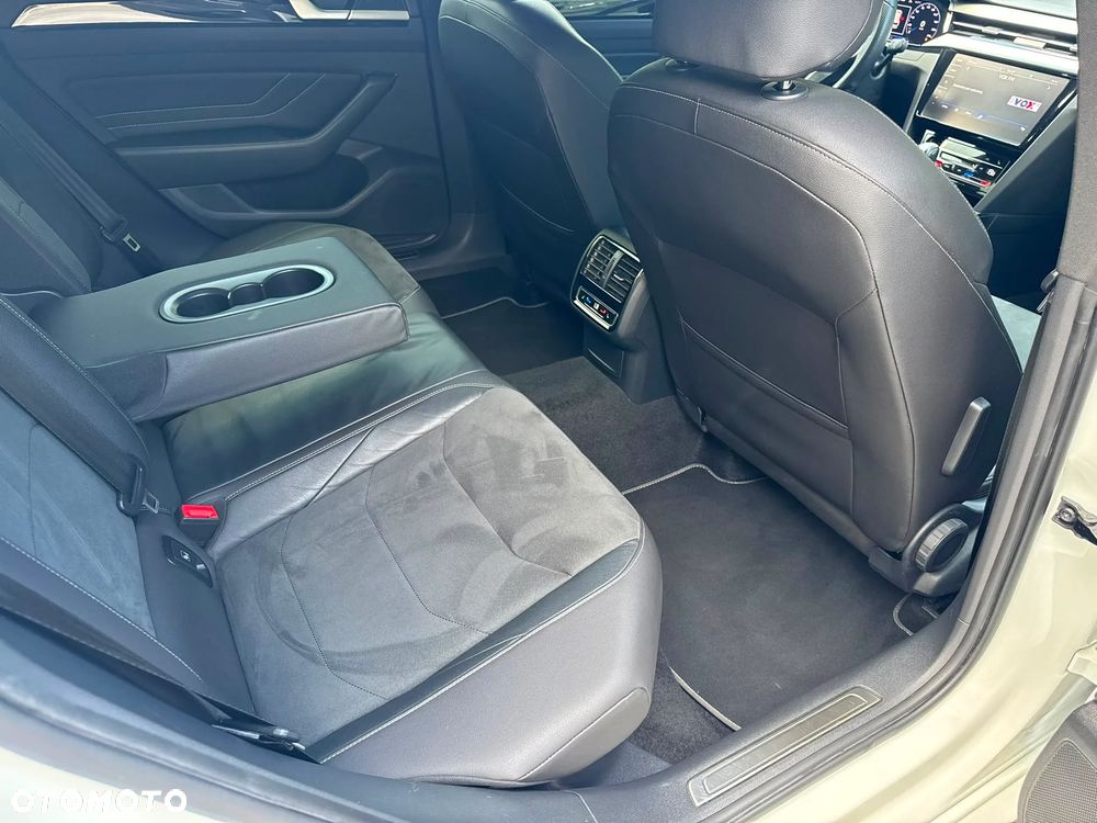 Volkswagen Arteon 2.0 TDI R-Line DSG - 31