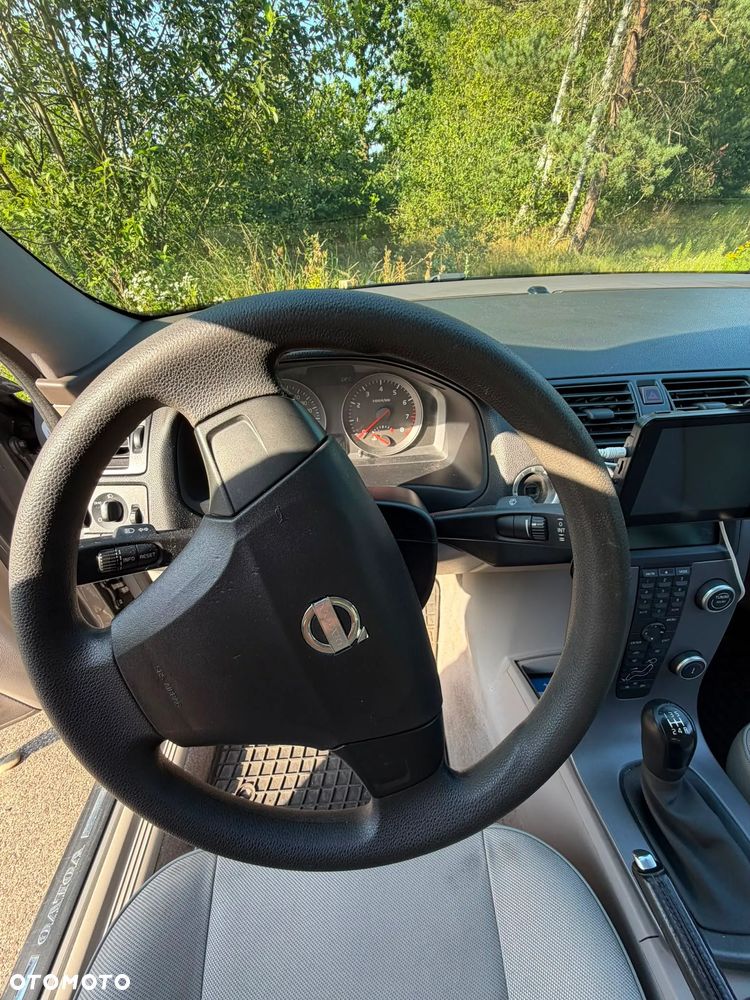 Volvo S40 1.6 - 9
