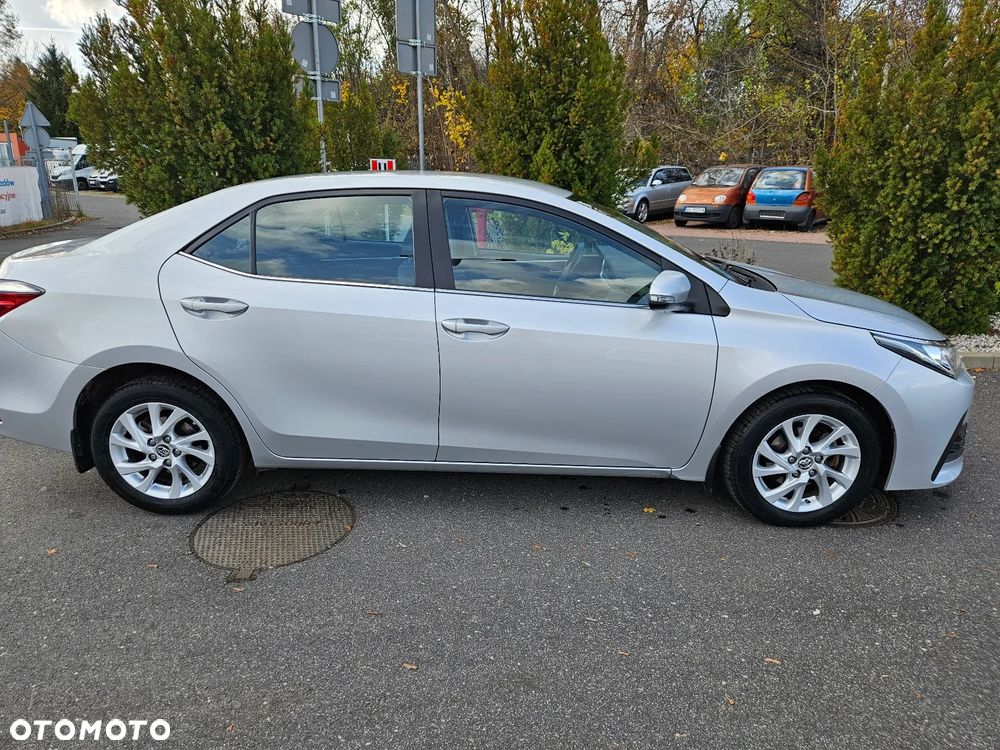 Toyota Corolla 1.6 Comfort - 7