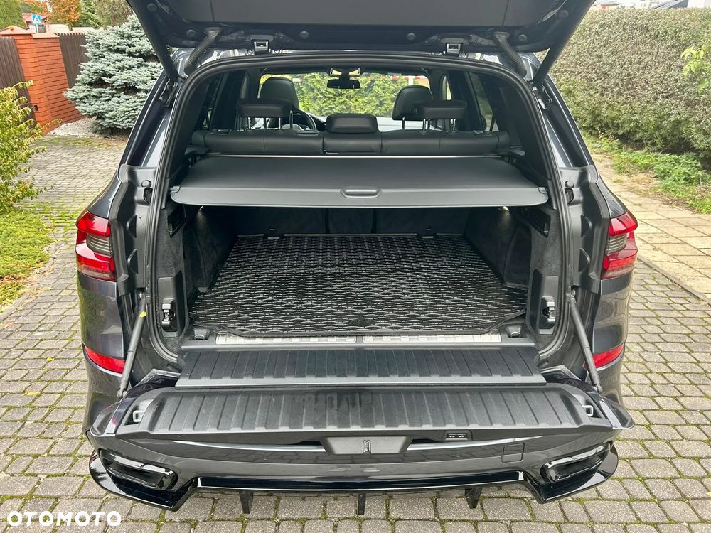 BMW X5 xDrive45e - 16