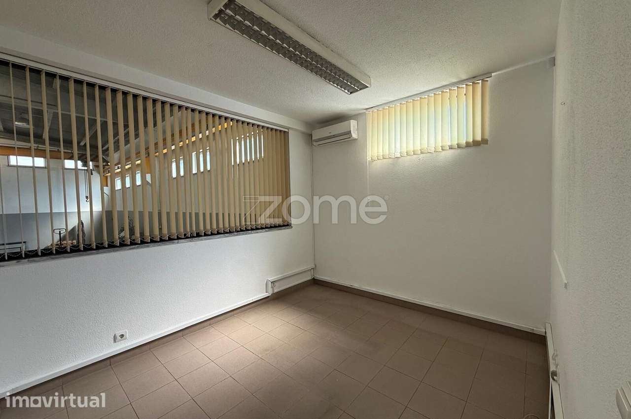 ARMAZÉM COMO NOVO | 616 m² | MEM MARTINS | VENDA OU ARRENDAMENTO - Grande imagem: 5/26