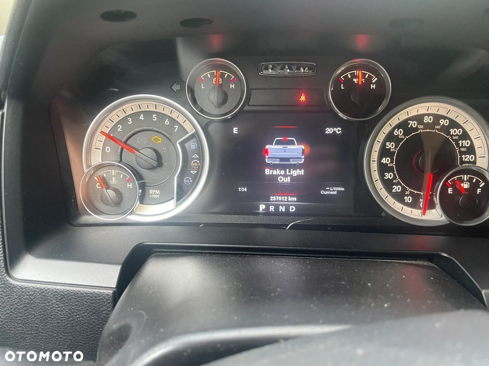 RAM 1500 5.7 Crew Cab Laramie - 9