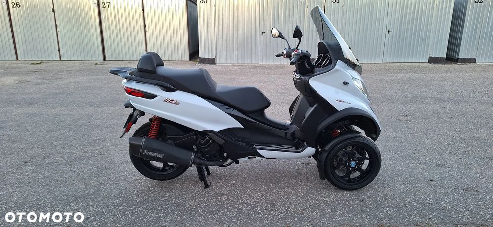 Piaggio MP-3 - 13