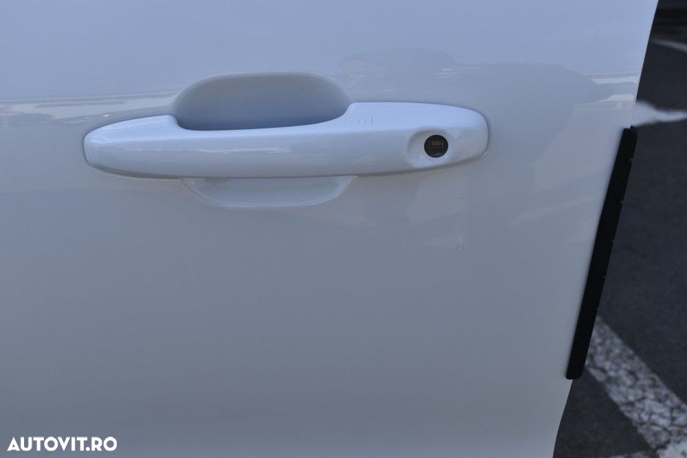 Ford Kuga - 14