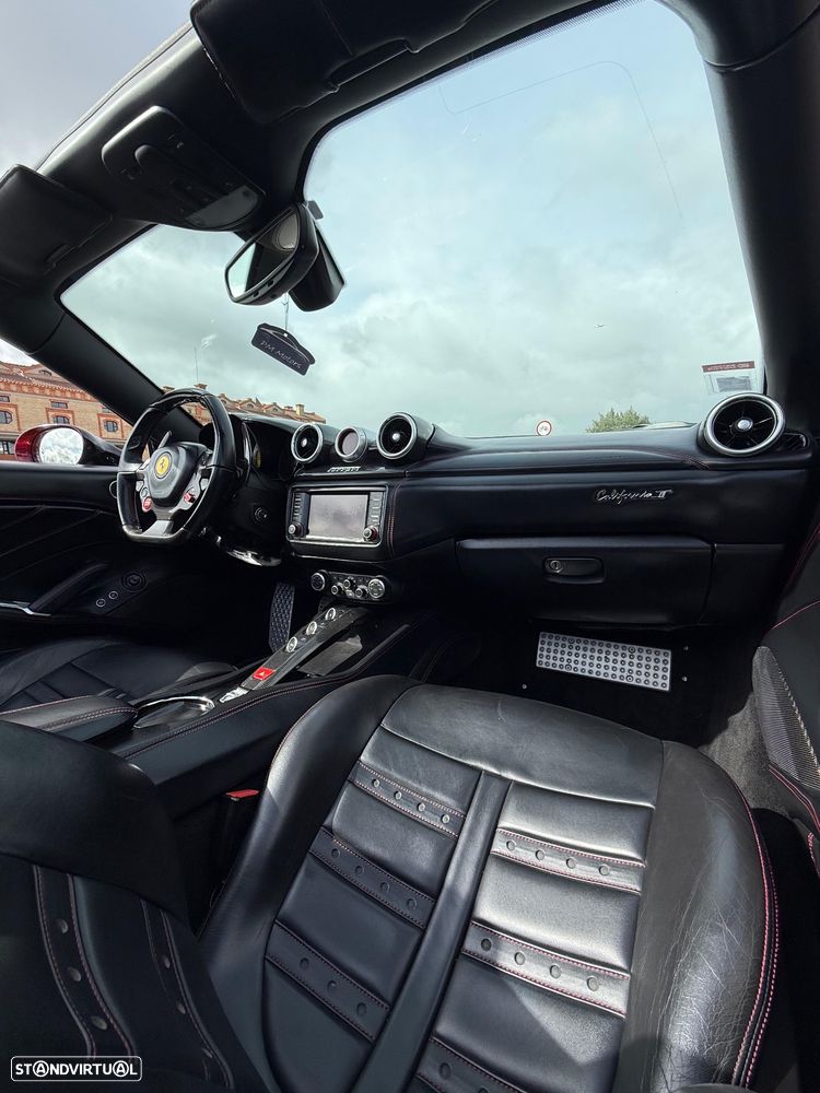 Ferrari California T - 36