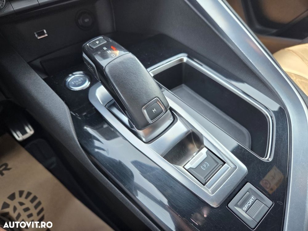 Peugeot 5008 BlueHDI 180 EAT8 GT - 40