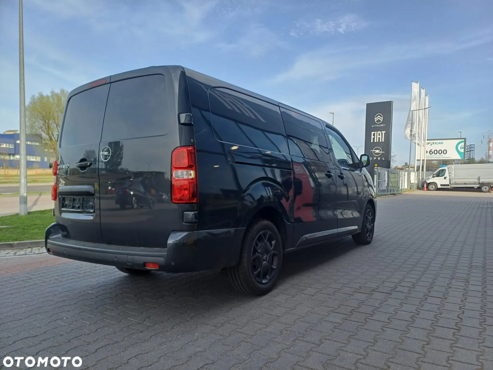 Opel VIVARO Brygadowy EXTRA LONG 2.0 diesel 144KM MT6 - 10