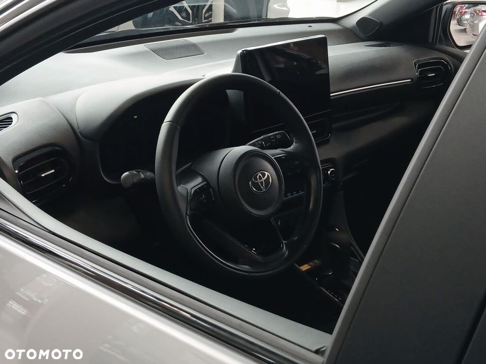 Toyota Yaris Hybrid 1.5 Executive - 11