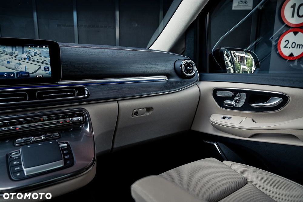 Mercedes-Benz Klasa V 300 d 4-Matic 9G-Tronic Exclusive (d³ugi) - 24