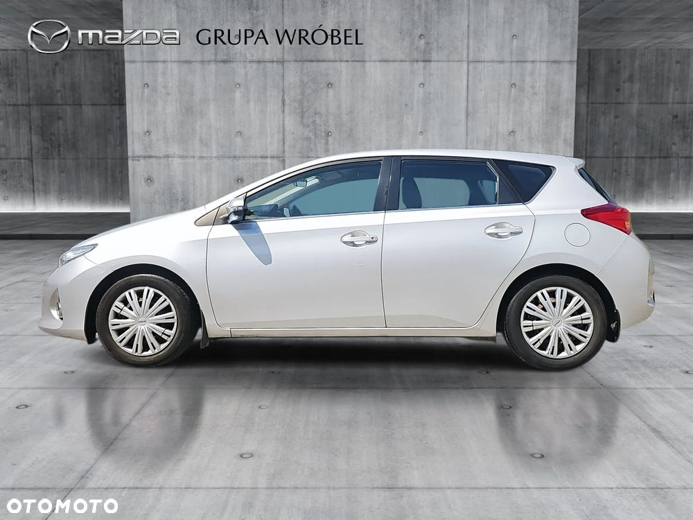 Toyota Auris 1.4 D-4D Premium - 8