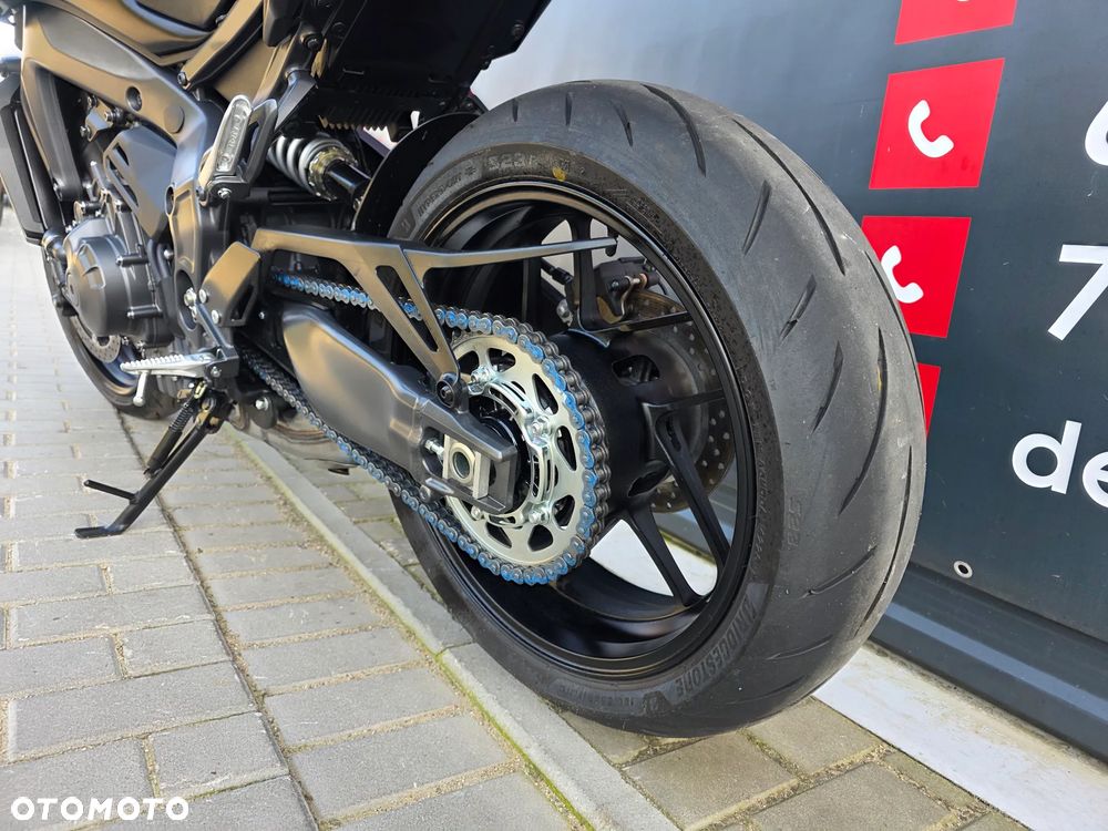 Yamaha MT - 7