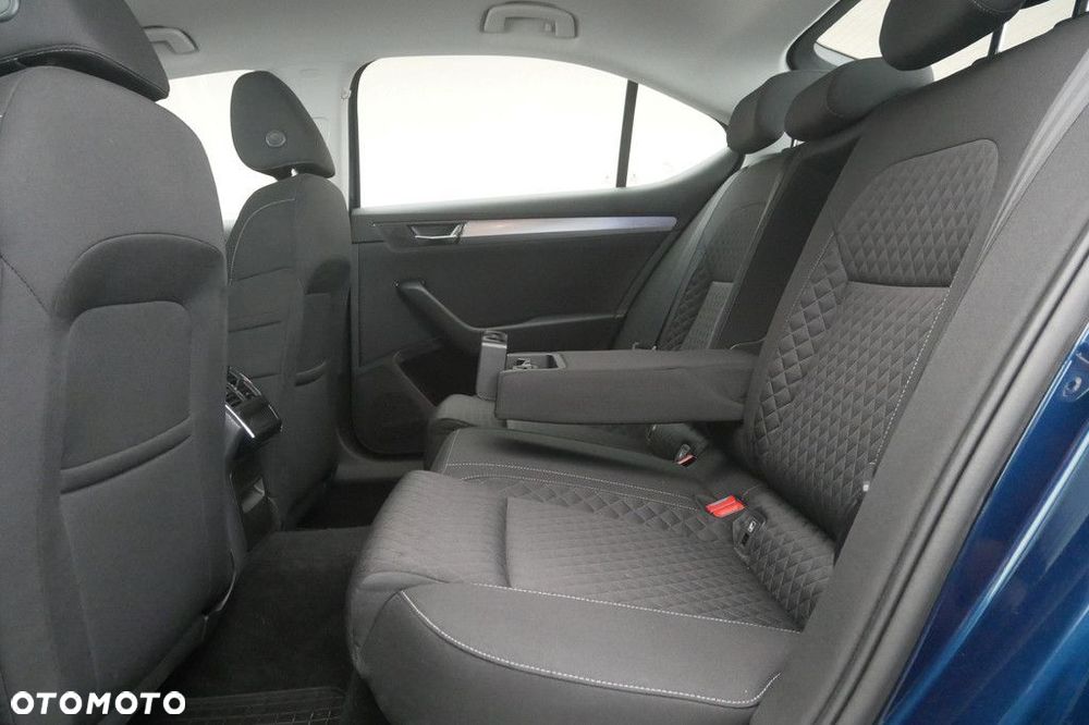 Skoda Superb 2.0 TDI SCR Ambition DSG - 15