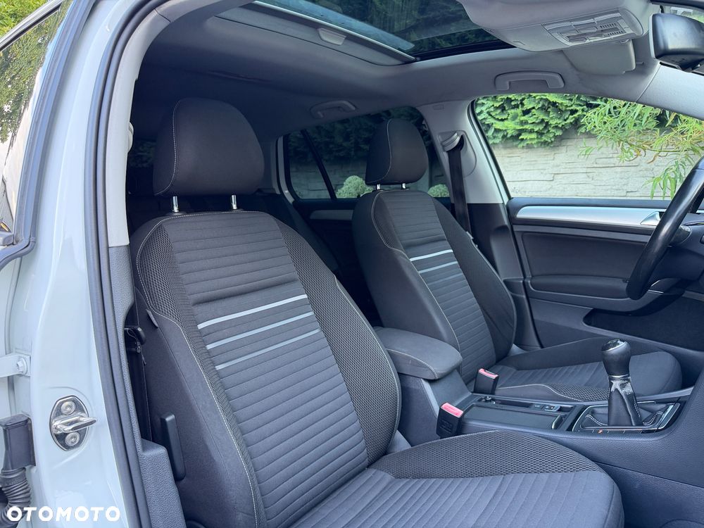 Volkswagen Golf 1.4 TSI BlueMotion Technology Cup - 17