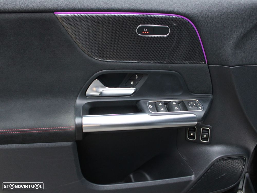 Mercedes-Benz GLA 250 e 8G-DCT AMG Line - 17