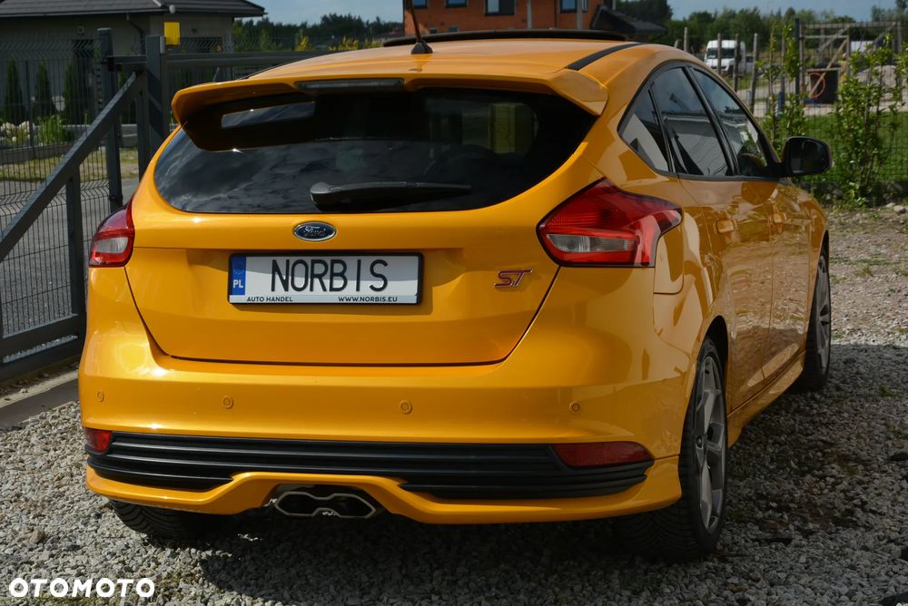 Ford Focus 2.0 TDCi ST-2 PowerShift - 14
