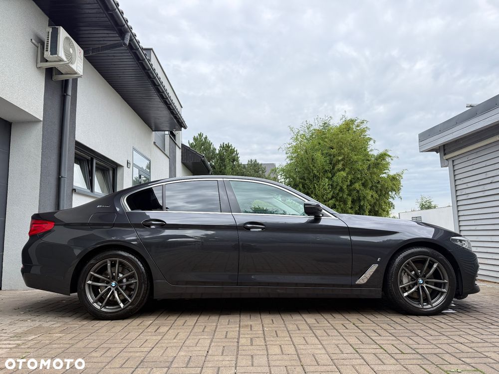 BMW Seria 5 530e iPerformance Sport Line sport - 7