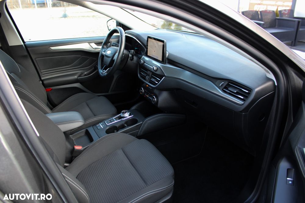 Ford Focus - 21