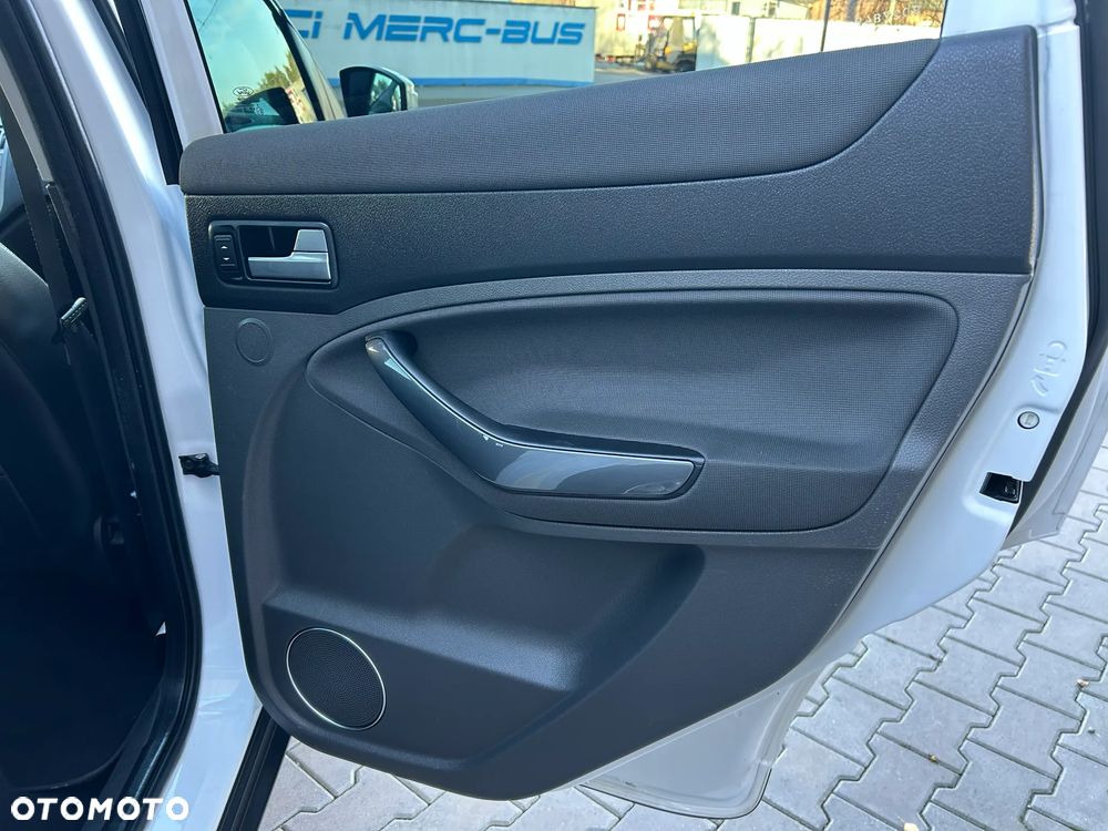 Ford Kuga 2.0 TDCi 4x4 Titanium - 28