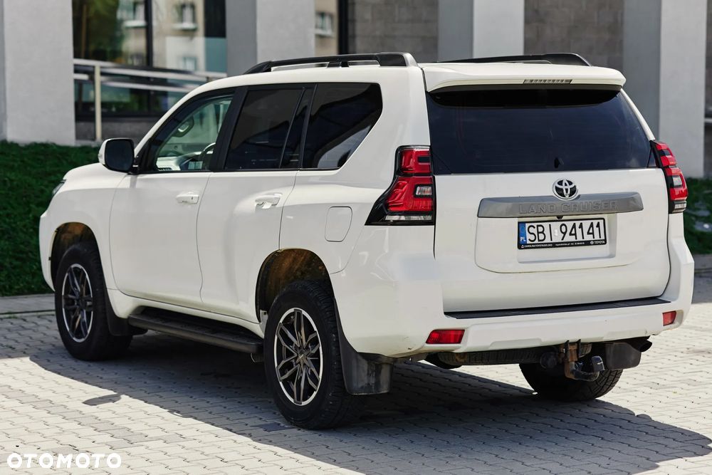 Toyota Land Cruiser LC 2.8 D-4D Invincible - 10