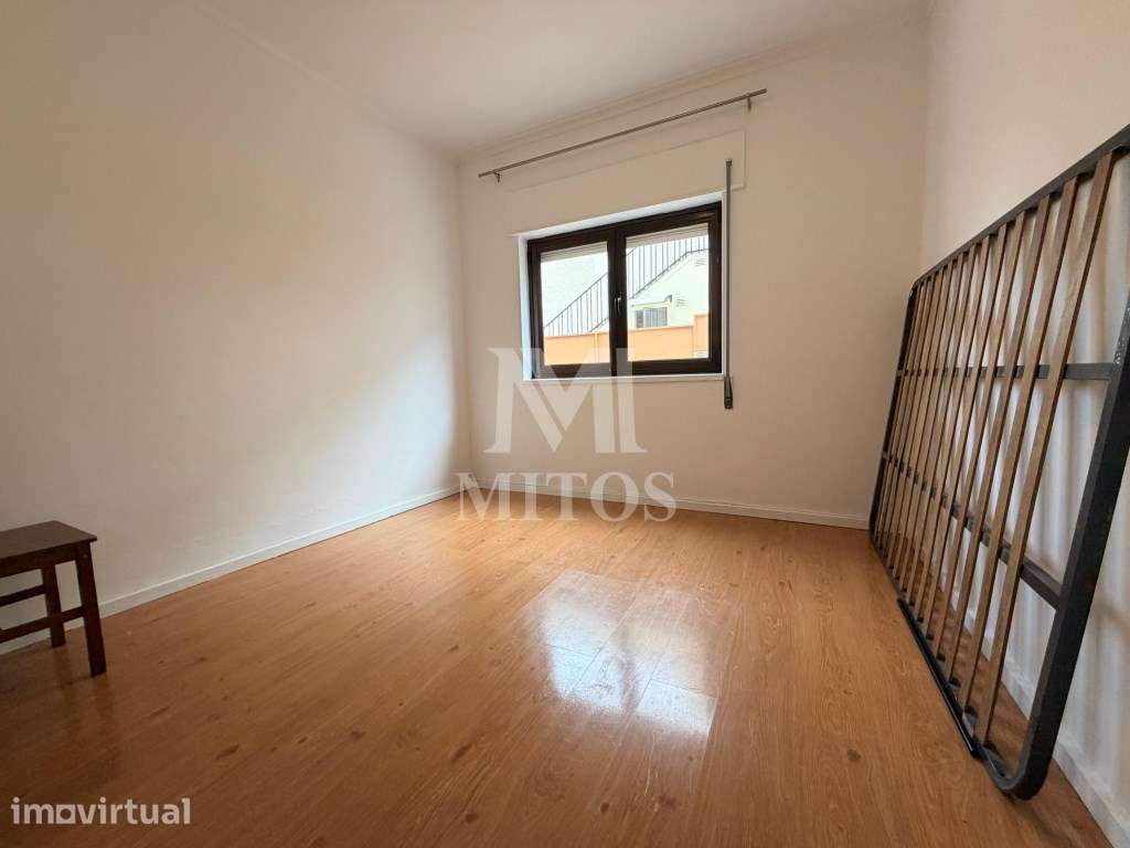 Andar Moradia T2 para venda no Cais Novo - Darque - Grande imagem: 4/9