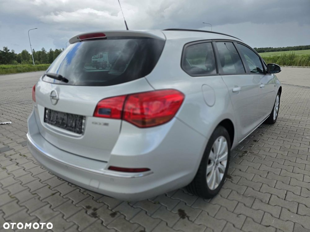 Opel Astra 1.4 Turbo Exklusiv - 7